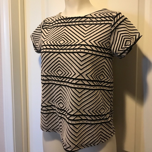 Lucky Brand top 🌟 - Picture 2 of 8